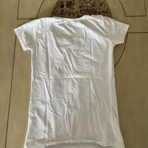 White guess shirt. Size is kids Large. Good condition